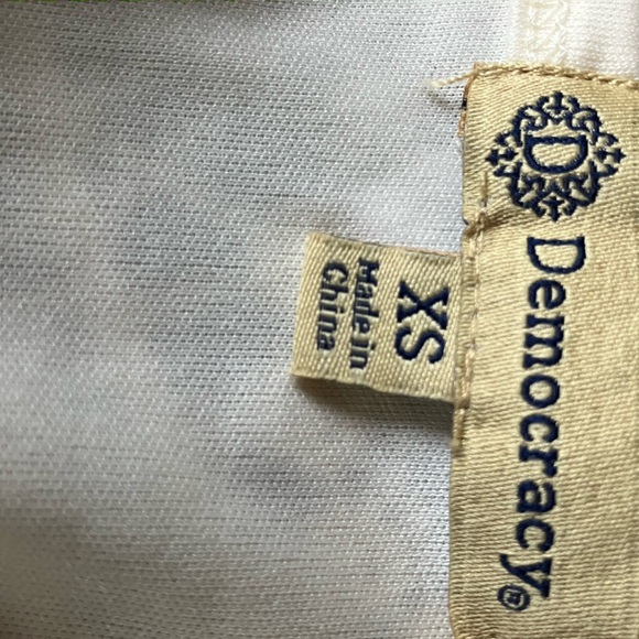 NWOT 2pc Democracy 100% cotton top - Picture 11 of 12